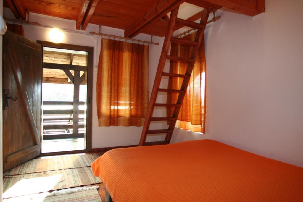 Cabana La Noi Hotel Rîşnov Quarto foto
